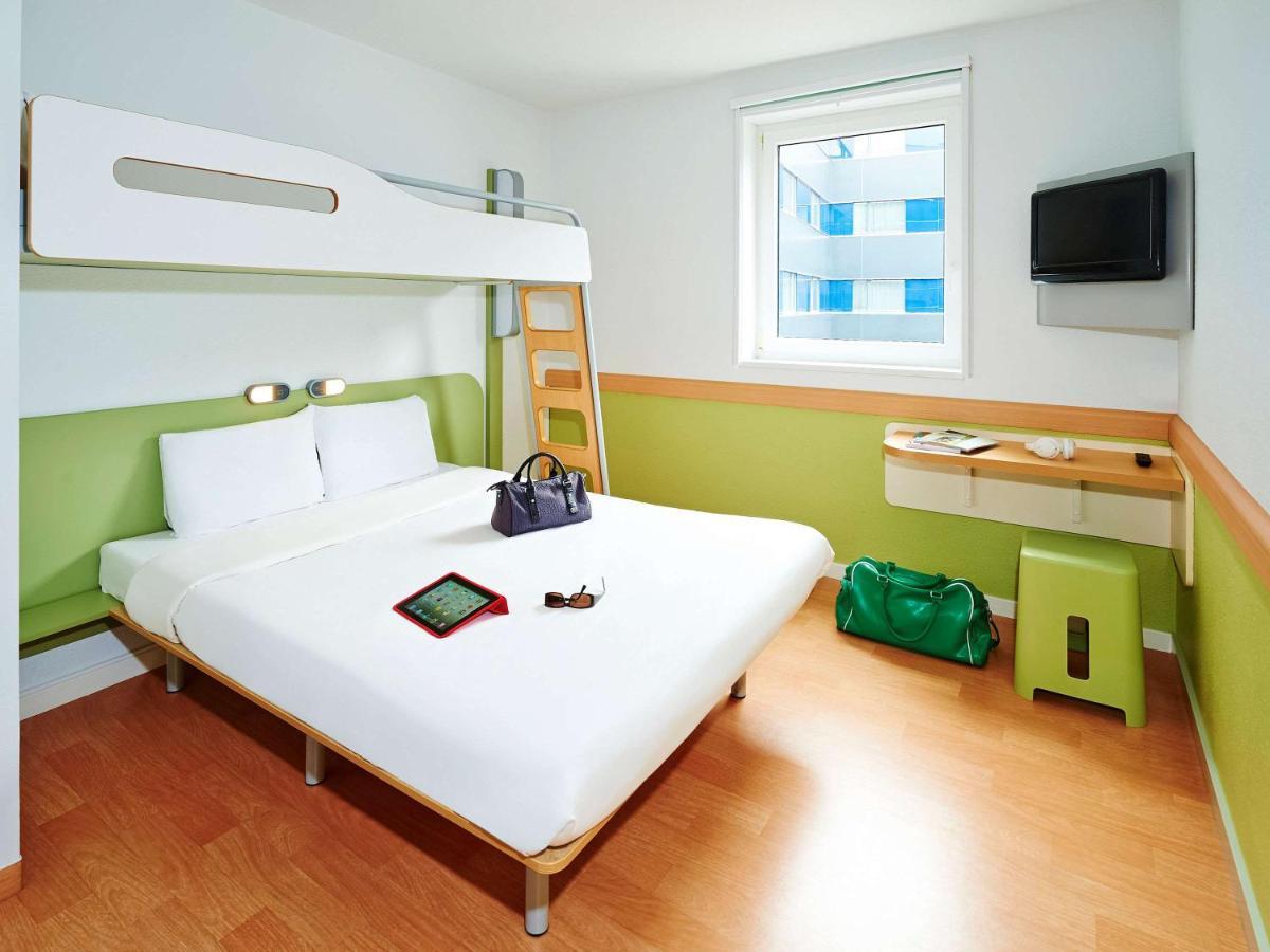 Hotel Ibis Budget Lyon Sud Saint-Fons A7 Exterior photo