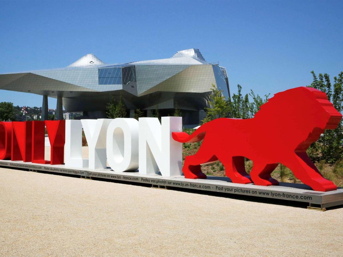 Hotel Ibis Budget Lyon Sud Saint-Fons A7 Exterior photo