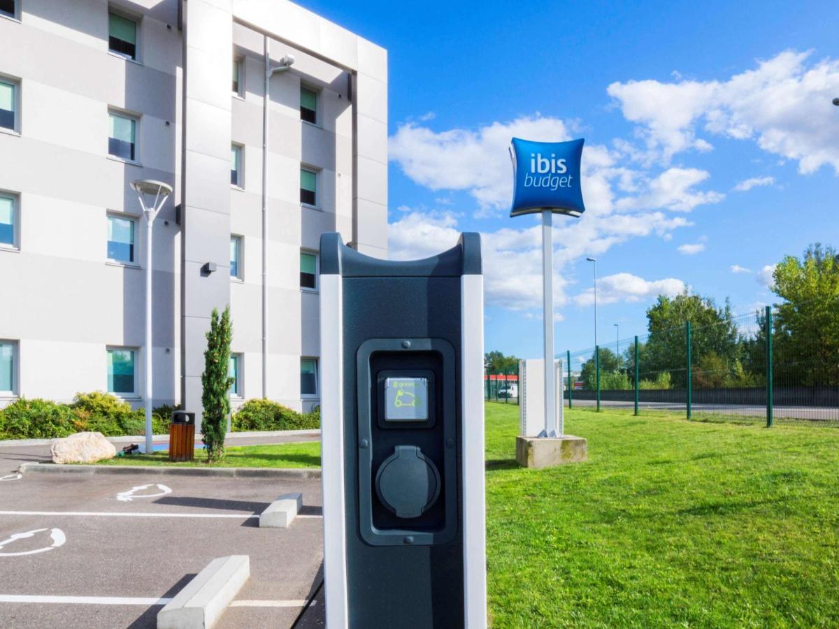 Hotel Ibis Budget Lyon Sud Saint-Fons A7 Exterior photo