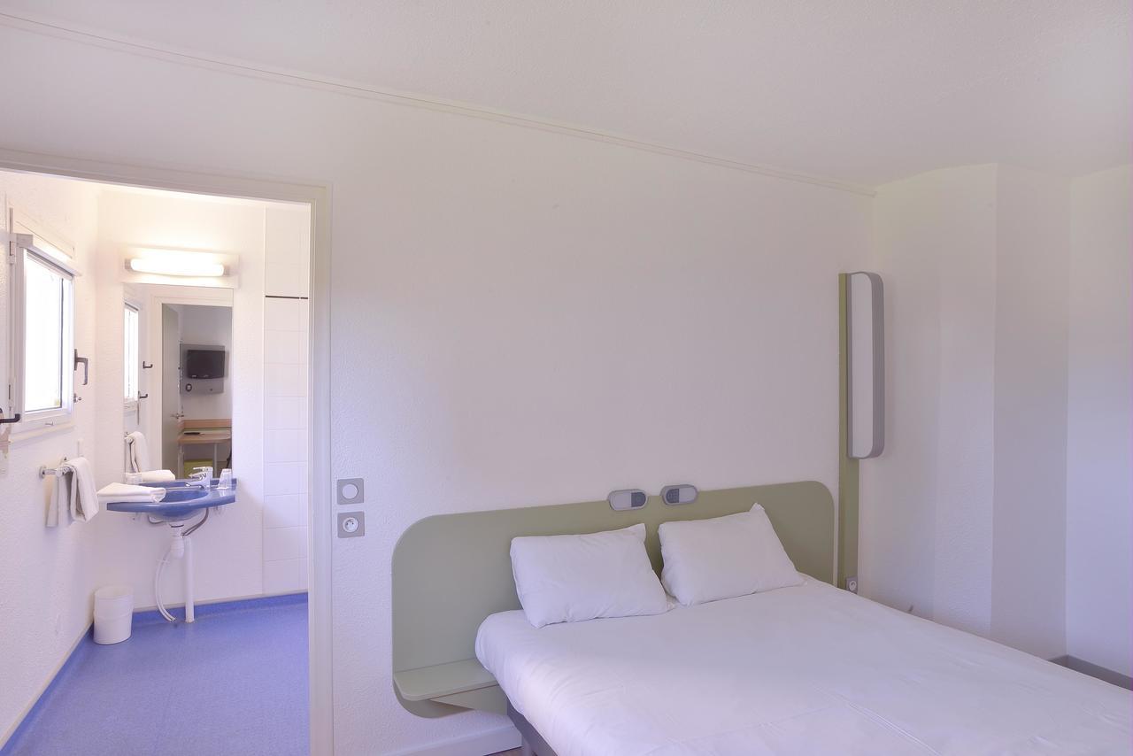 Hotel Ibis Budget Lyon Sud Saint-Fons A7 Exterior photo
