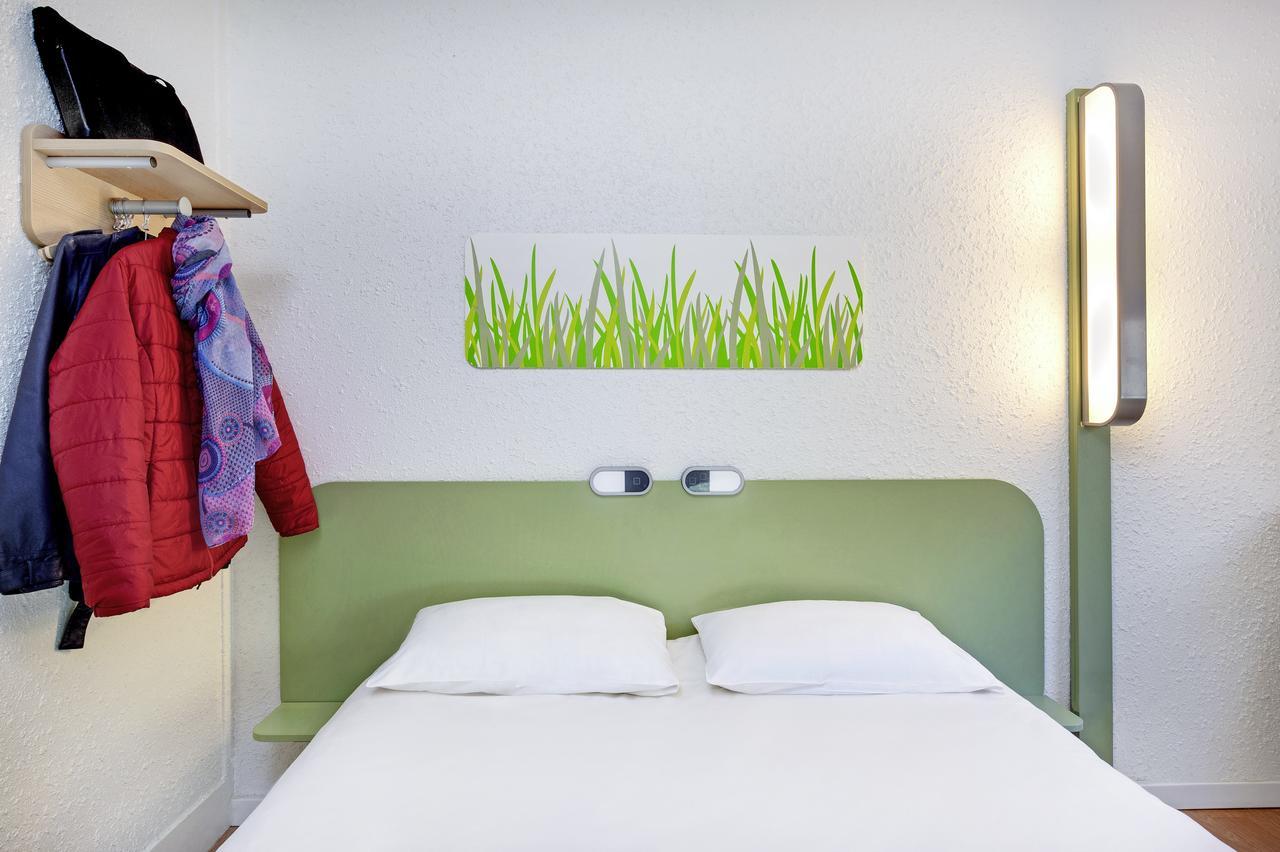 Hotel Ibis Budget Lyon Sud Saint-Fons A7 Exterior photo