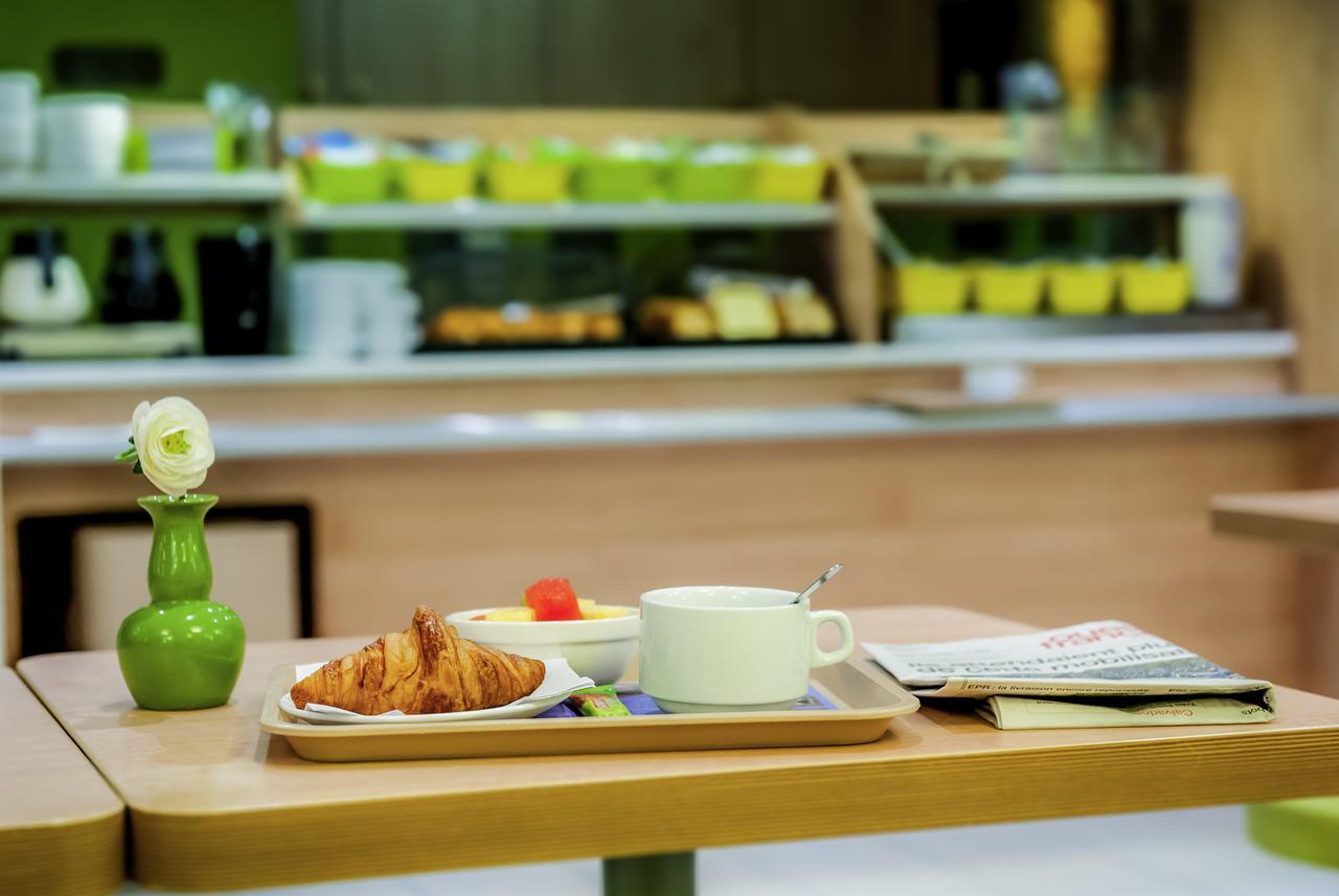 Hotel Ibis Budget Lyon Sud Saint-Fons A7 Exterior photo