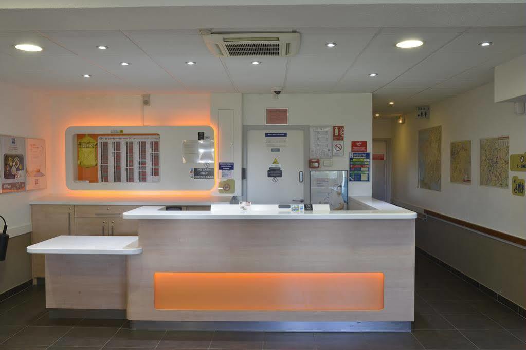 Hotel Ibis Budget Lyon Sud Saint-Fons A7 Exterior photo